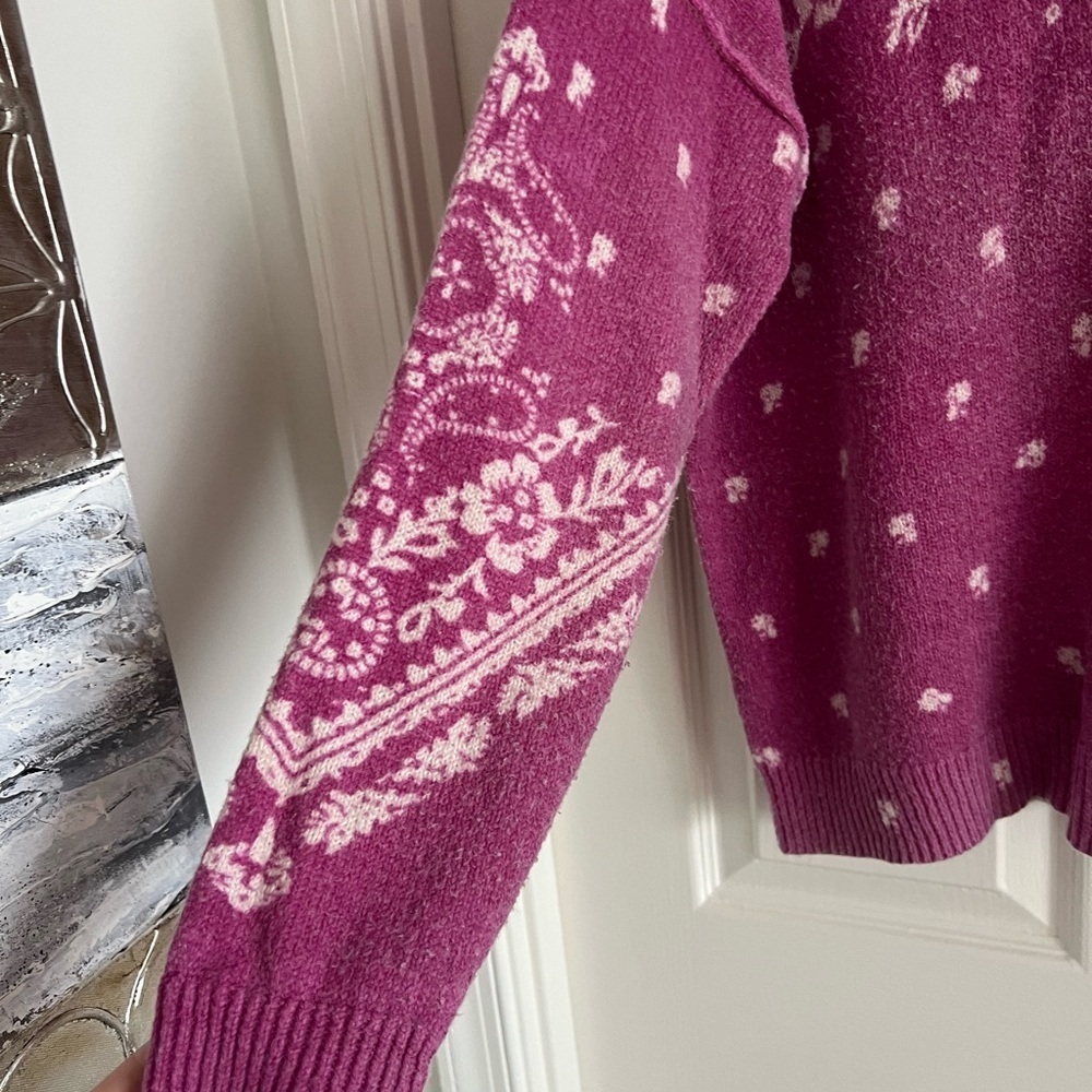 Sundance Catalog Bandanna sweater. Paisley print. Pink. GUC! Size Medium. - Picture 4 of 8